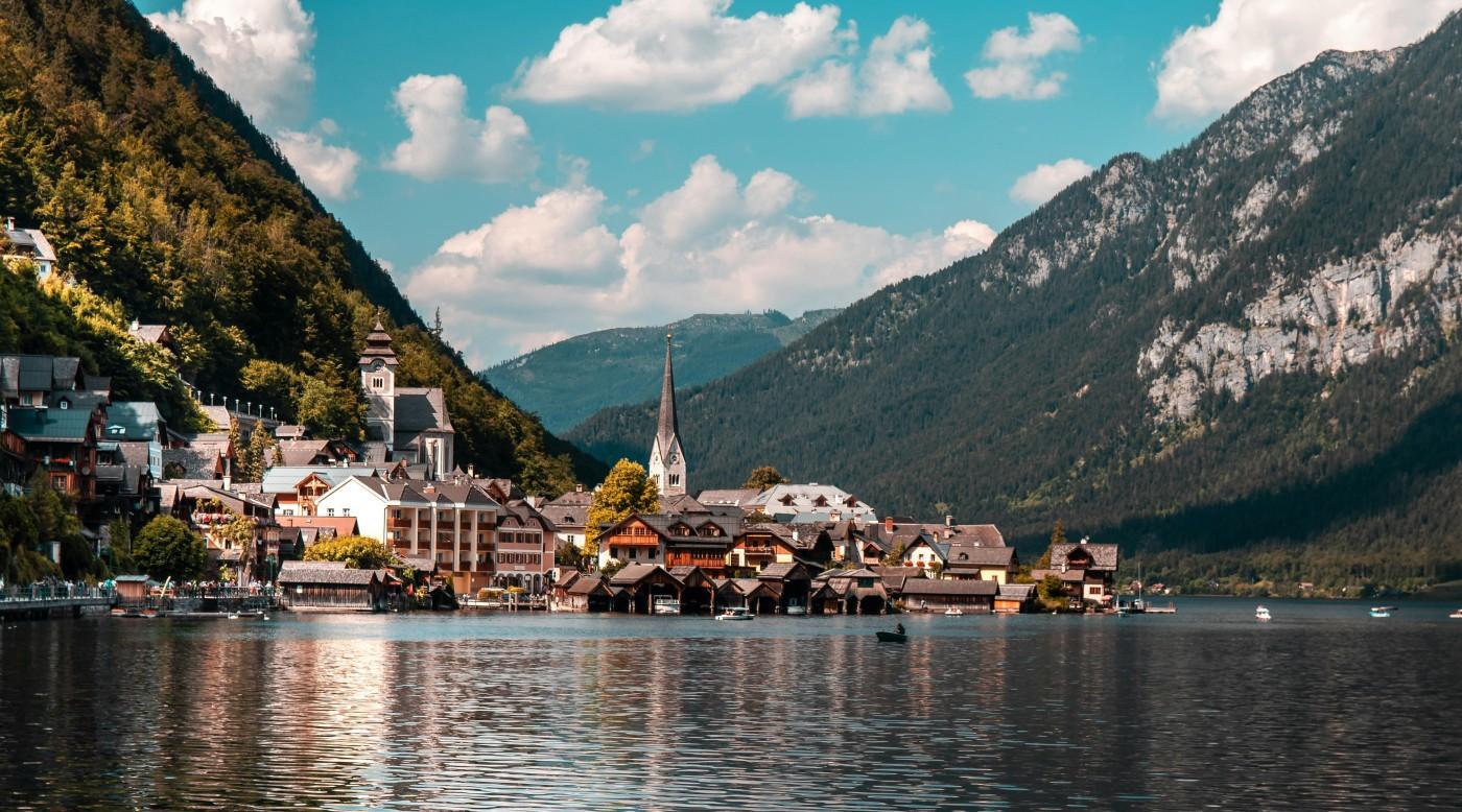 Austrija